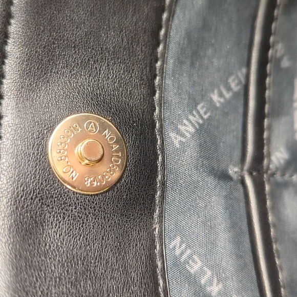 Anne Klein A Hinge 4 Poster Black Tote Bag - Picture 10 of 16